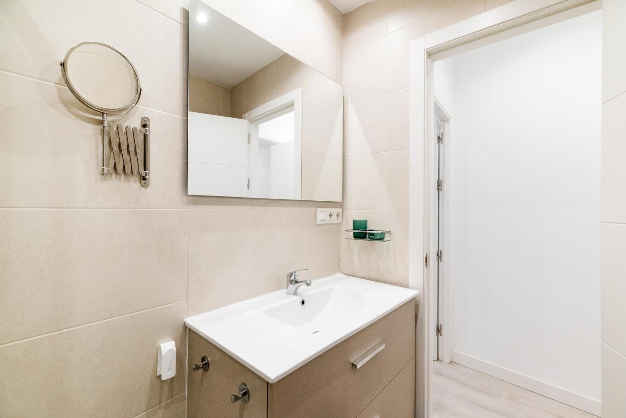 Wekey Homes Granada, Elvira Suites Centro Ngoại thất bức ảnh